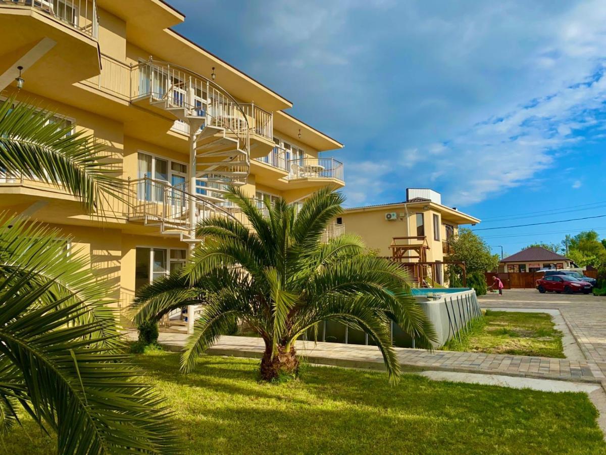Mini Hotel Diva Alakhadzi Exterior foto